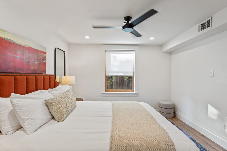 Modern Farmhouse 2 Blocks to Downtown Napa! - Napa, California