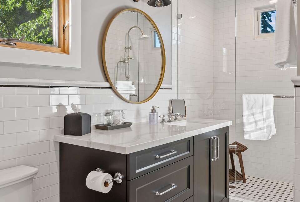 Modern Farmhouse 2 Blocks to Downtown Napa! - Napa, California