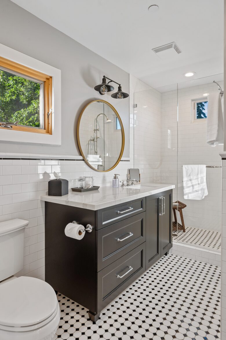 Modern Farmhouse 2 Blocks to Downtown Napa! - Napa, California