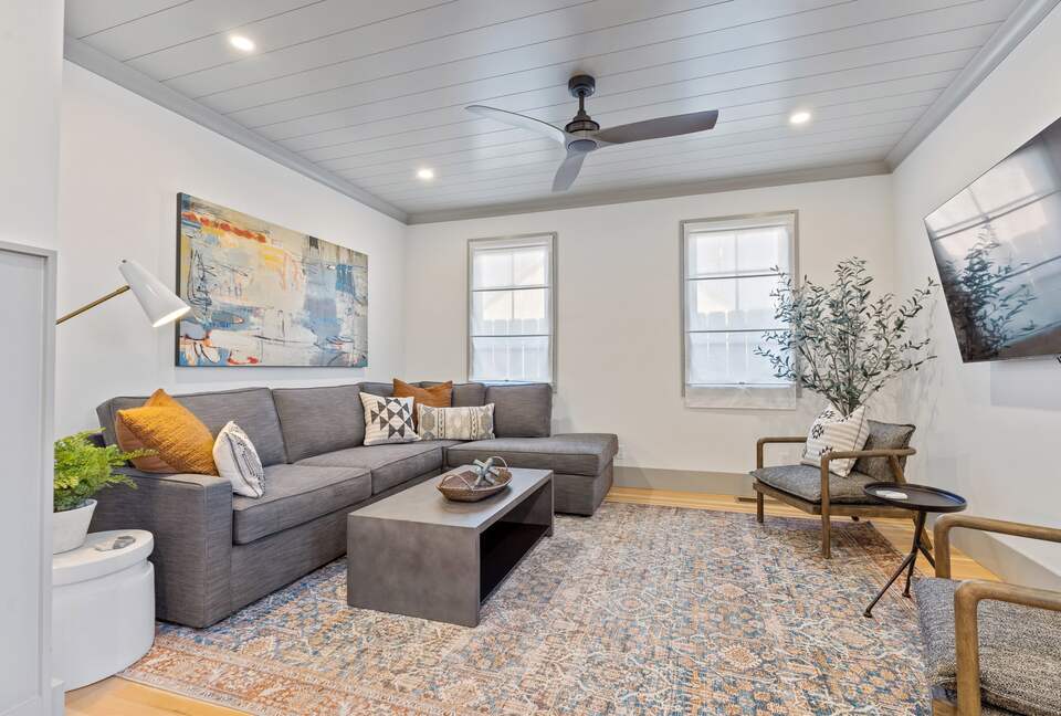 Modern Farmhouse 2 Blocks to Downtown Napa! - Napa, California