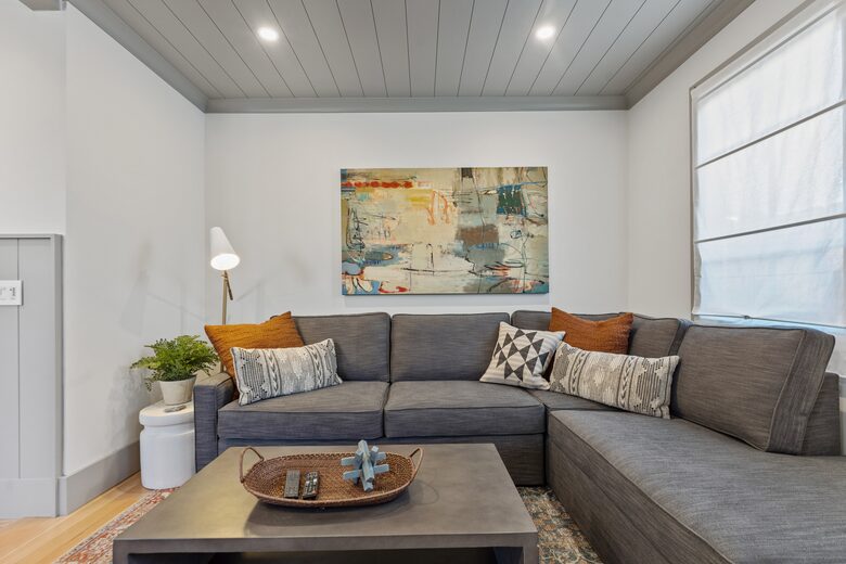 Modern Farmhouse 2 Blocks to Downtown Napa! - Napa, California