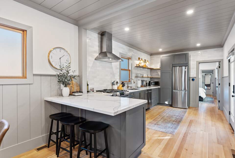 Modern Farmhouse 2 Blocks to Downtown Napa! - Napa, California