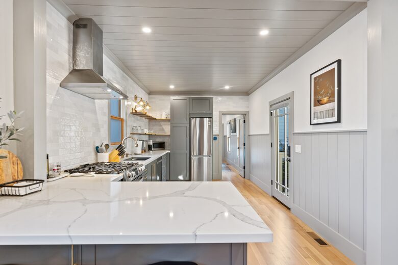 Modern Farmhouse 2 Blocks to Downtown Napa! - Napa, California