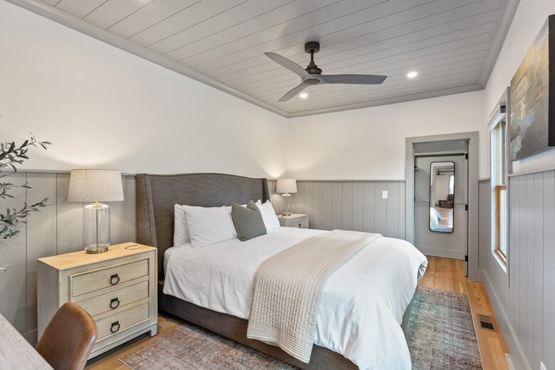 Modern Farmhouse 2 Blocks to Downtown Napa! - Napa, California