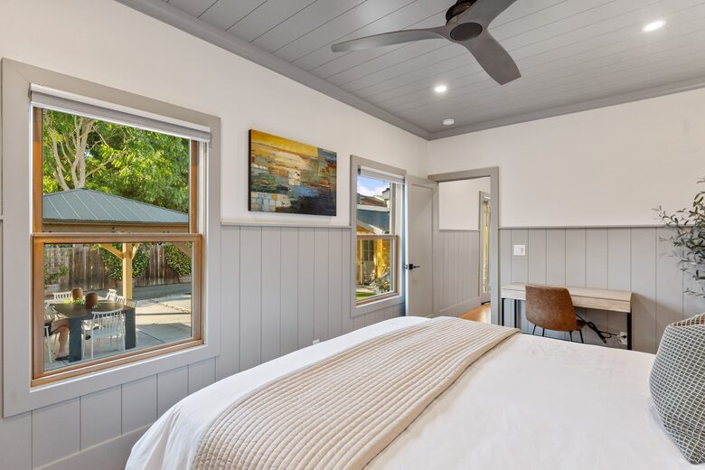 Modern Farmhouse 2 Blocks to Downtown Napa! - Napa, California