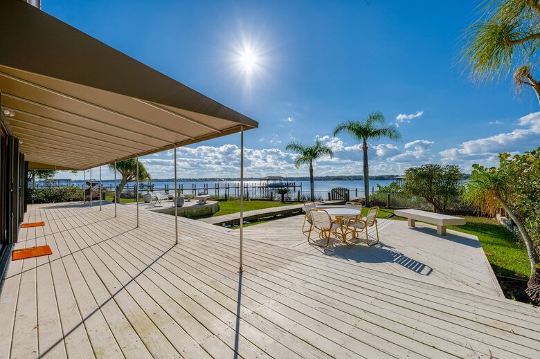 Waterfront Intracoastal 70's Hip Pad with Pool - Ormond Beach, Florida