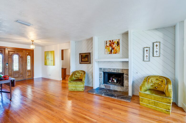 Waterfront Intracoastal 70's Hip Pad with Pool - Ormond Beach, Florida