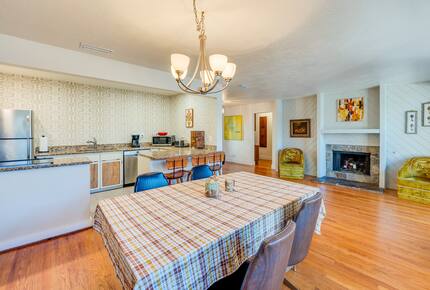 Waterfront Intracoastal 70's Hip Pad with Pool - Ormond Beach, Florida