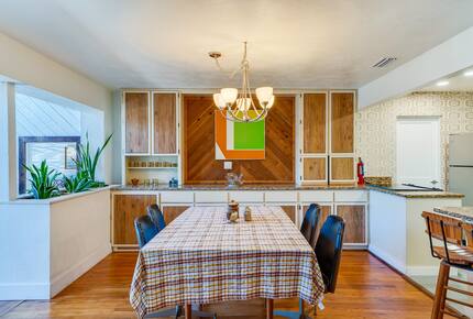 Waterfront Intracoastal 70's Hip Pad with Pool - Ormond Beach, Florida