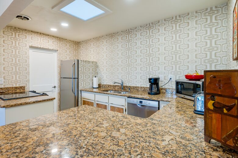 Waterfront Intracoastal 70's Hip Pad with Pool - Ormond Beach, Florida