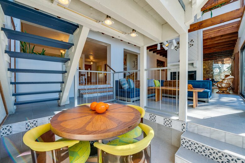 Waterfront Intracoastal 70's Hip Pad with Pool - Ormond Beach, Florida