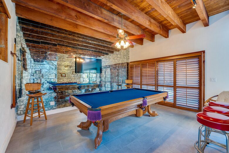 Waterfront Intracoastal 70's Hip Pad with Pool - Ormond Beach, Florida