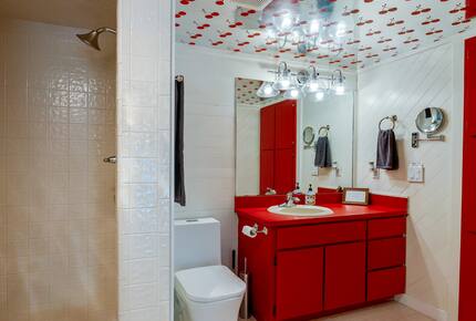 Waterfront Intracoastal 70's Hip Pad with Pool - Ormond Beach, Florida