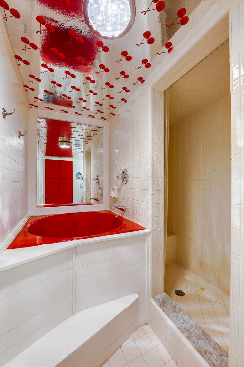 Waterfront Intracoastal 70's Hip Pad with Pool - Ormond Beach, Florida