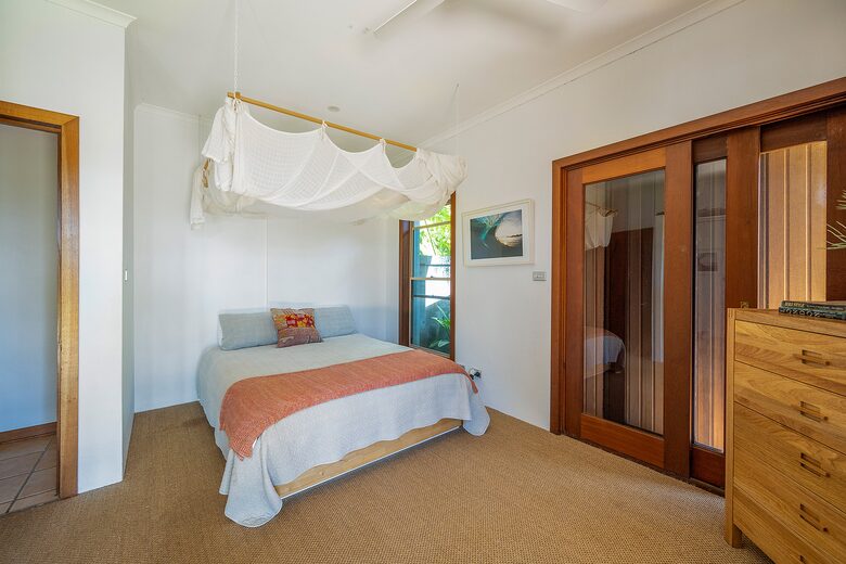 Bright Blue Ridge - Federal, Australia