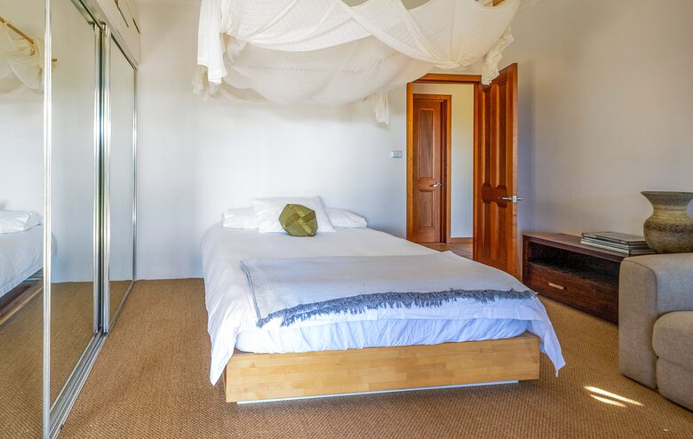 Bright Blue Ridge - Federal, Australia