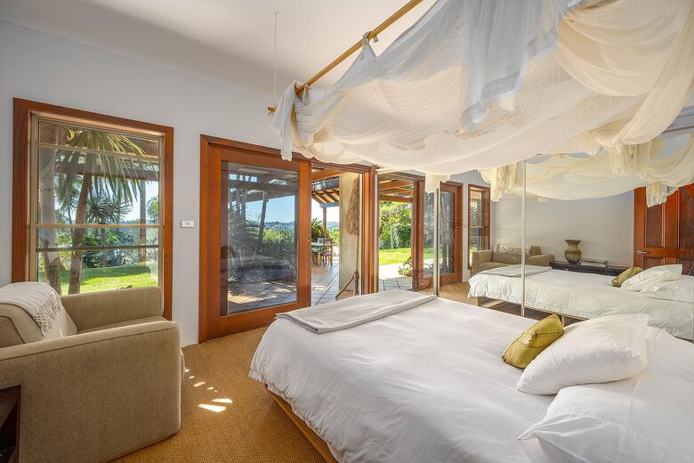 Bright Blue Ridge - Federal, Australia