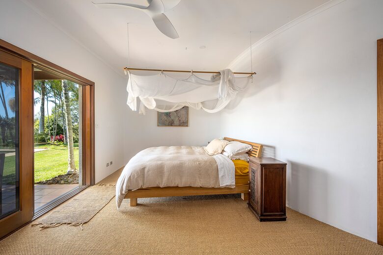 Bright Blue Ridge - Federal, Australia