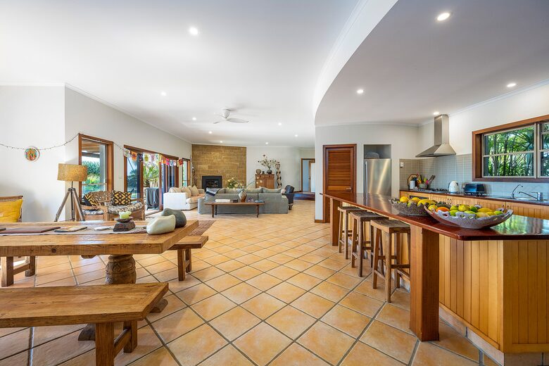 Bright Blue Ridge - Federal, Australia