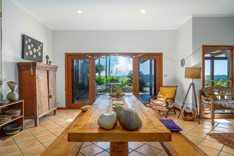 Bright Blue Ridge - Federal, Australia