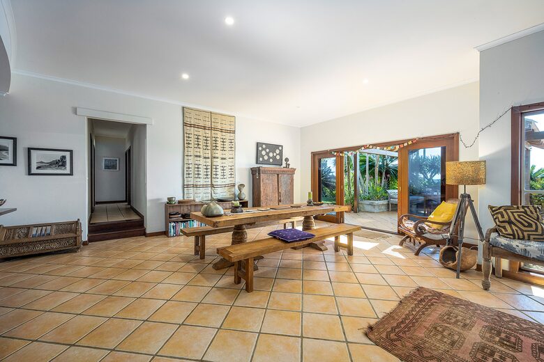 Bright Blue Ridge - Federal, Australia