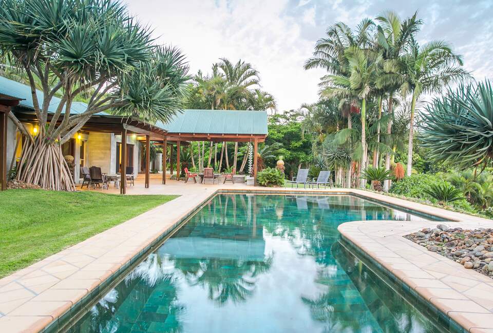 Bright Blue Ridge - Federal, Australia