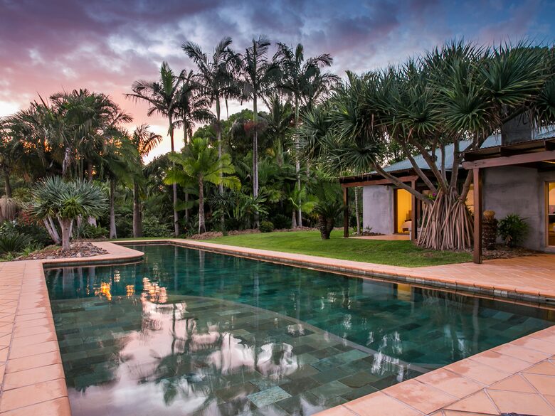 Bright Blue Ridge - Federal, Australia