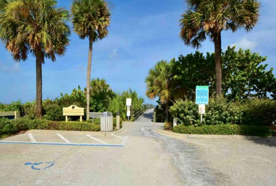 Indian Rocks Beach Villa with heated pool - Indian Rocks Beach, Florida