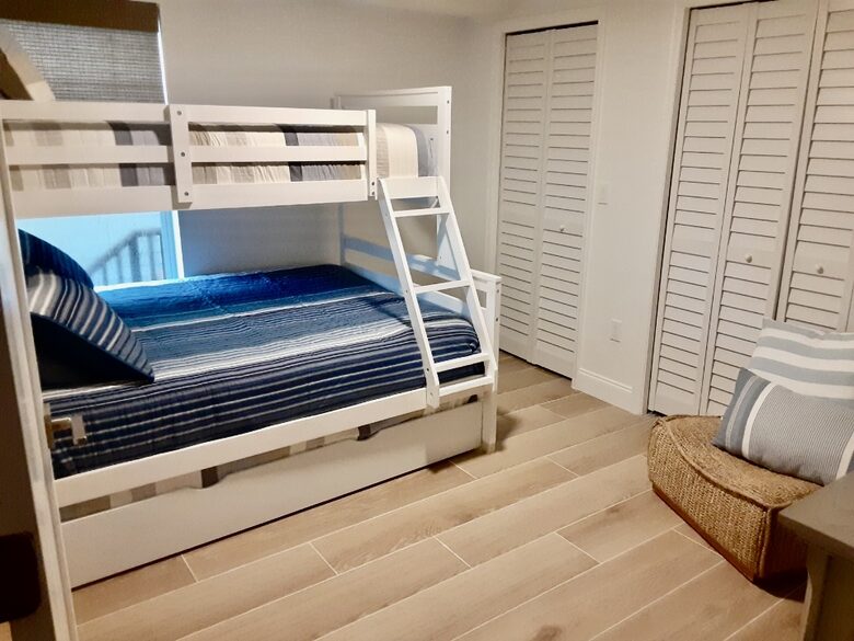 Indian Rocks Beach Villa with heated pool - Indian Rocks Beach, Florida