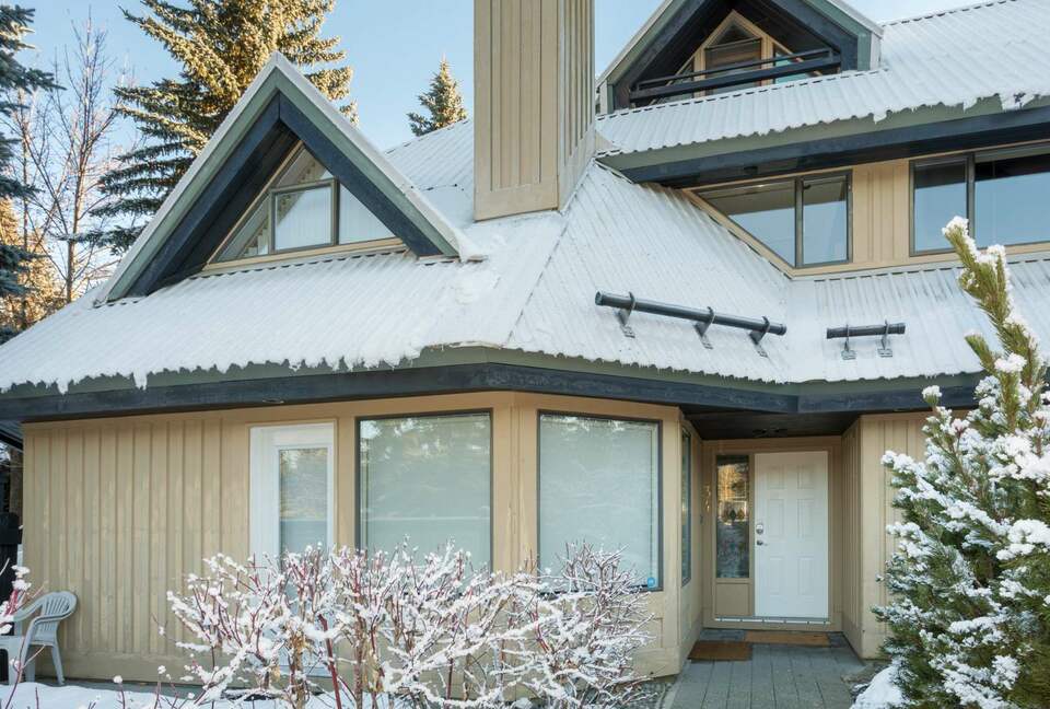 Wintergreen 34 | Short Walk to Blackcomb Gondola, Lake & Golf - Whistler, Canada