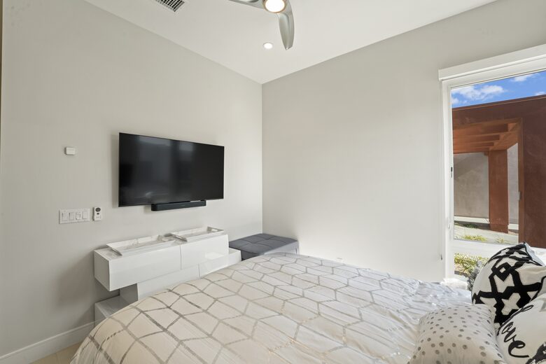 Miralon of Palm Springs - Palm Springs, California