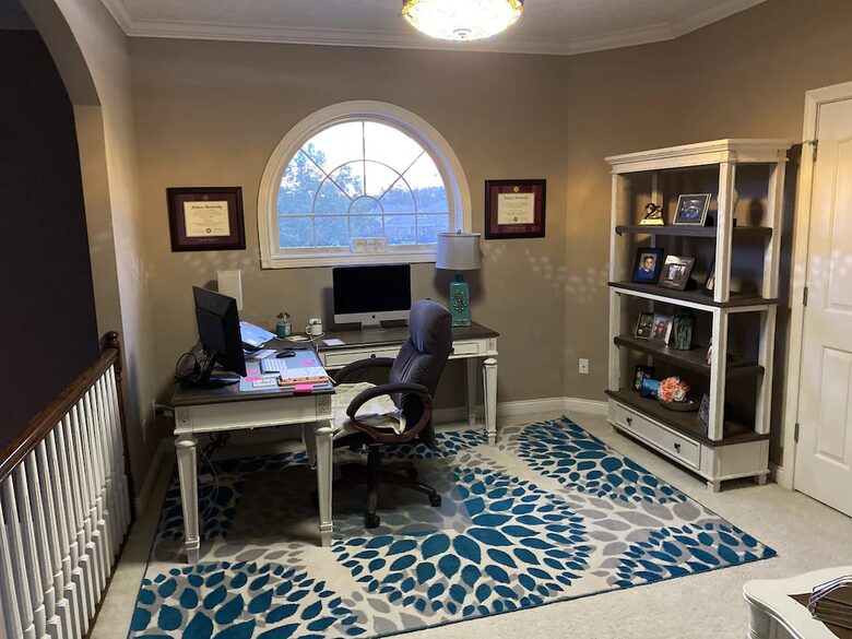 Family Home with Heated Pool and Hot Tub near Louisville - Floyds Knobs, Indiana