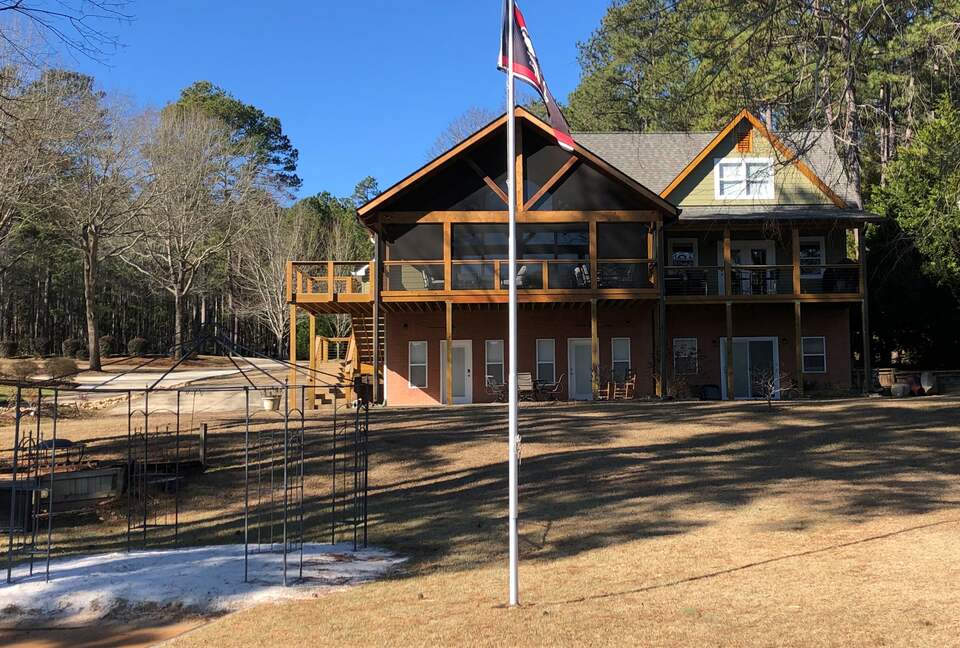 Lakefront Oconee Getaway - White Plains, Georgia