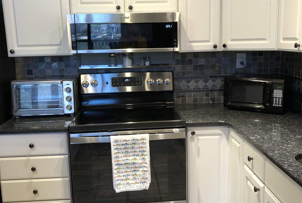 Lakefront Oconee Getaway - White Plains, Georgia