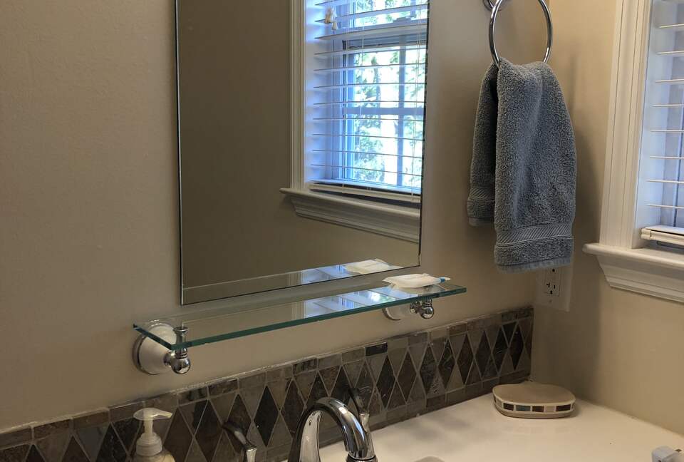 Lakefront Oconee Getaway - White Plains, Georgia