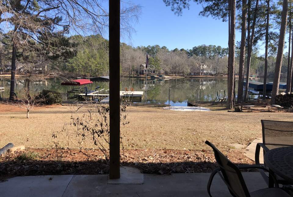 Lakefront Oconee Getaway - White Plains, Georgia
