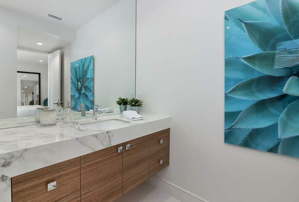 Urban Beach Ultimate Luxury - Newport Beach, California