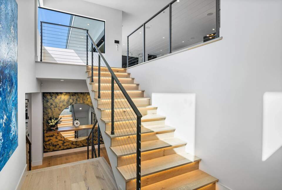 Urban Beach Ultimate Luxury - Newport Beach, California