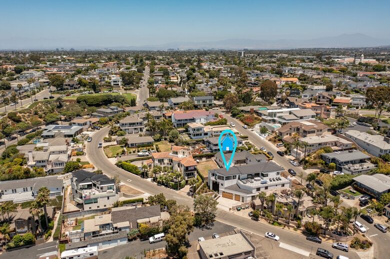 Urban Beach Ultimate Luxury - Newport Beach, California