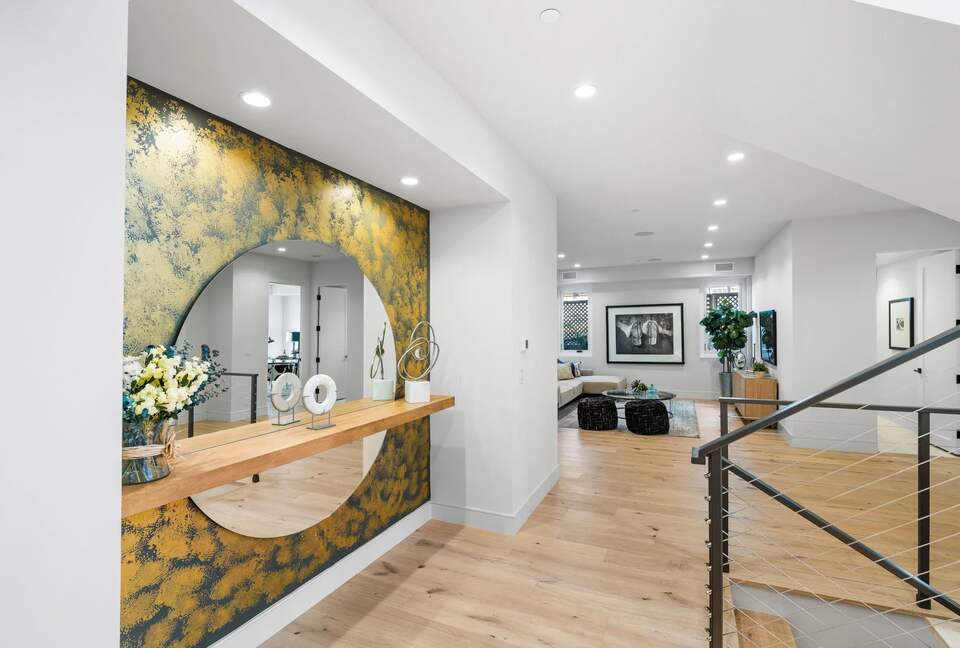 Urban Beach Ultimate Luxury - Newport Beach, California