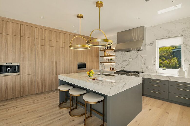 Urban Beach Ultimate Luxury - Newport Beach, California