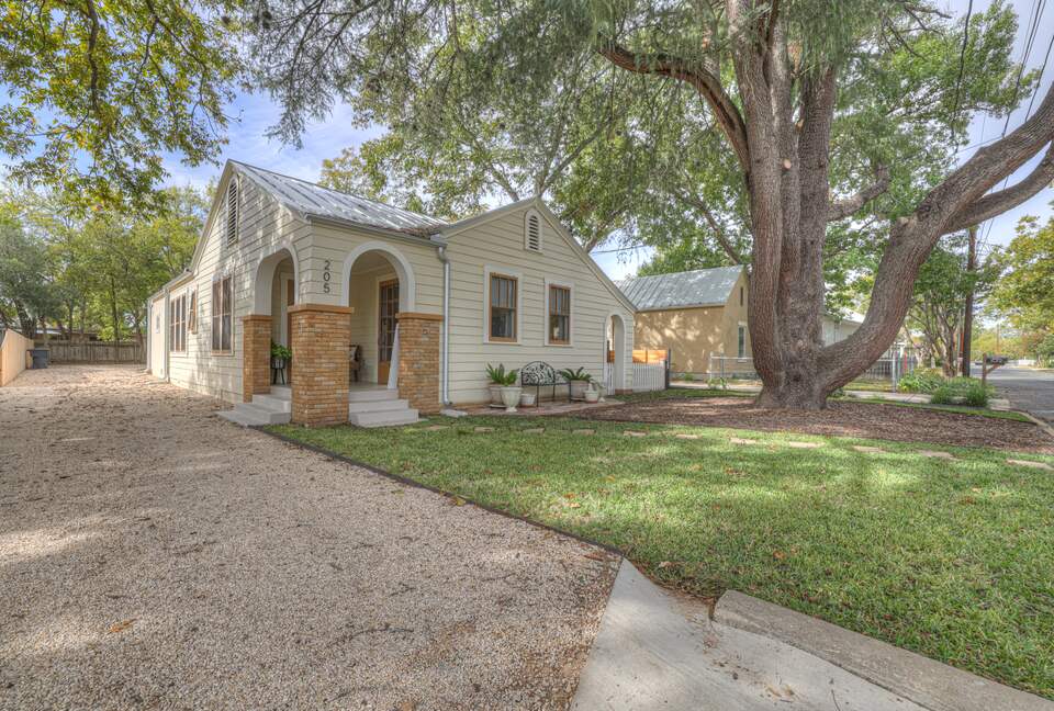 Texas Hill Country Cottage in Fredericksburg Wine Region - Fredericksburg, Texas