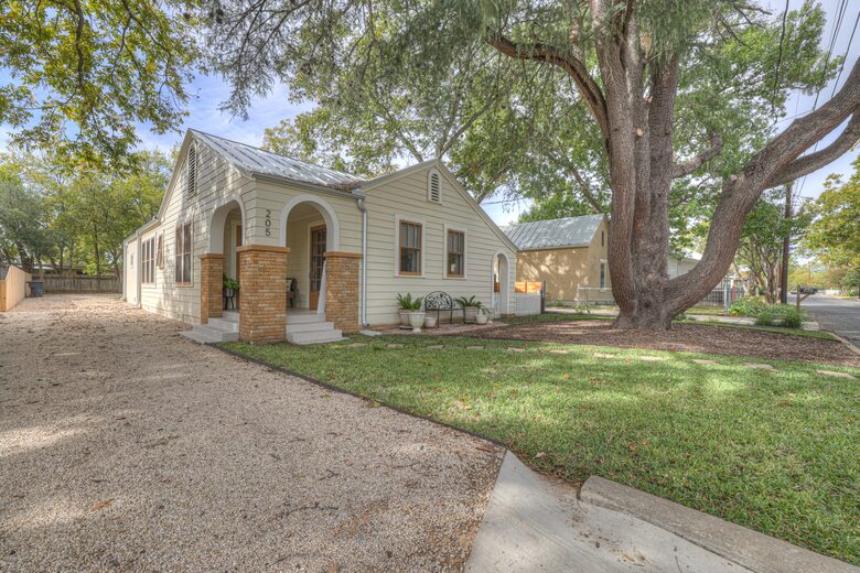 Texas Hill Country Cottage in Fredericksburg Wine Region - Fredericksburg, Texas