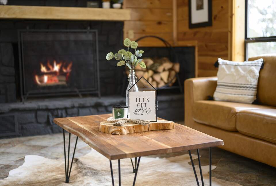 Paradise Ridge Stunning Cabin with Hot Tub - Broken Bow, Oklahoma