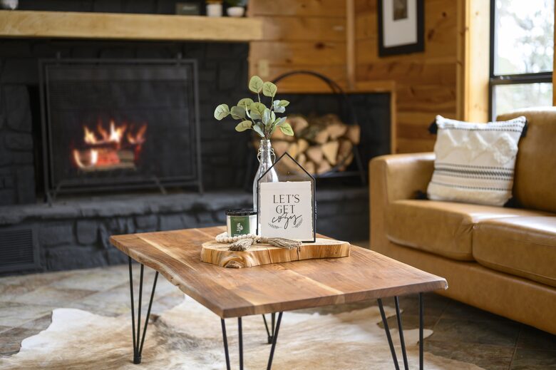 Paradise Ridge Stunning Cabin with Hot Tub - Broken Bow, Oklahoma