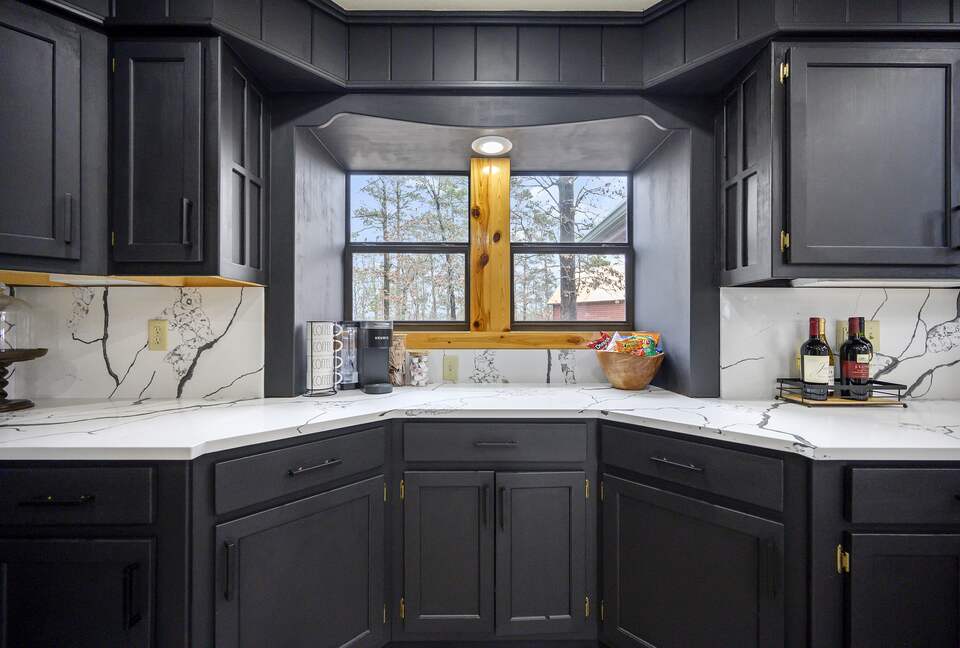 Paradise Ridge Stunning Cabin with Hot Tub - Broken Bow, Oklahoma