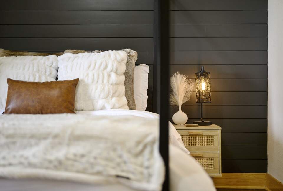 Paradise Ridge Stunning Cabin with Hot Tub - Broken Bow, Oklahoma