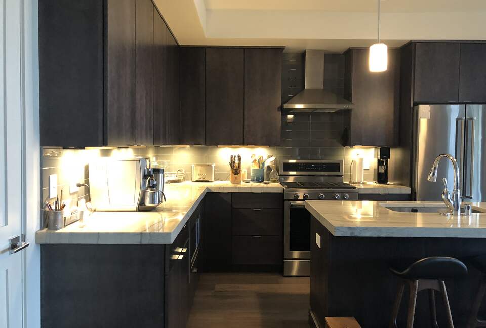 Downtown Anchorage Premium 2 Bedroom Retreat - Anchorage, Alaska