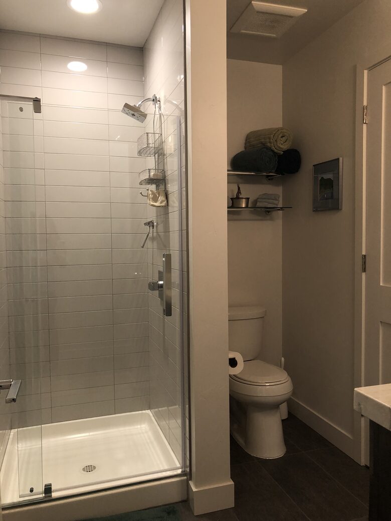 Downtown Anchorage Premium 2 Bedroom Retreat - Anchorage, Alaska