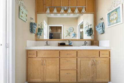 Whale Cove Oceanfront Dream - Depoe Bay, Oregon